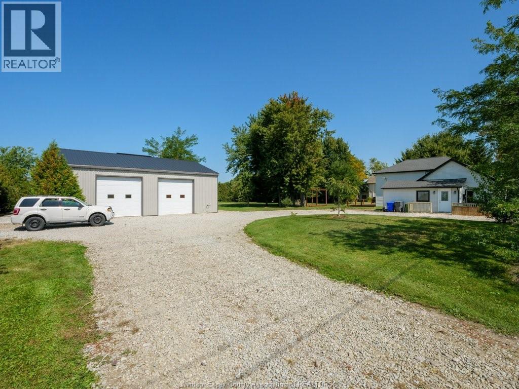 2294 S Middle Rd, Lakeshore, ON N0R 1R0