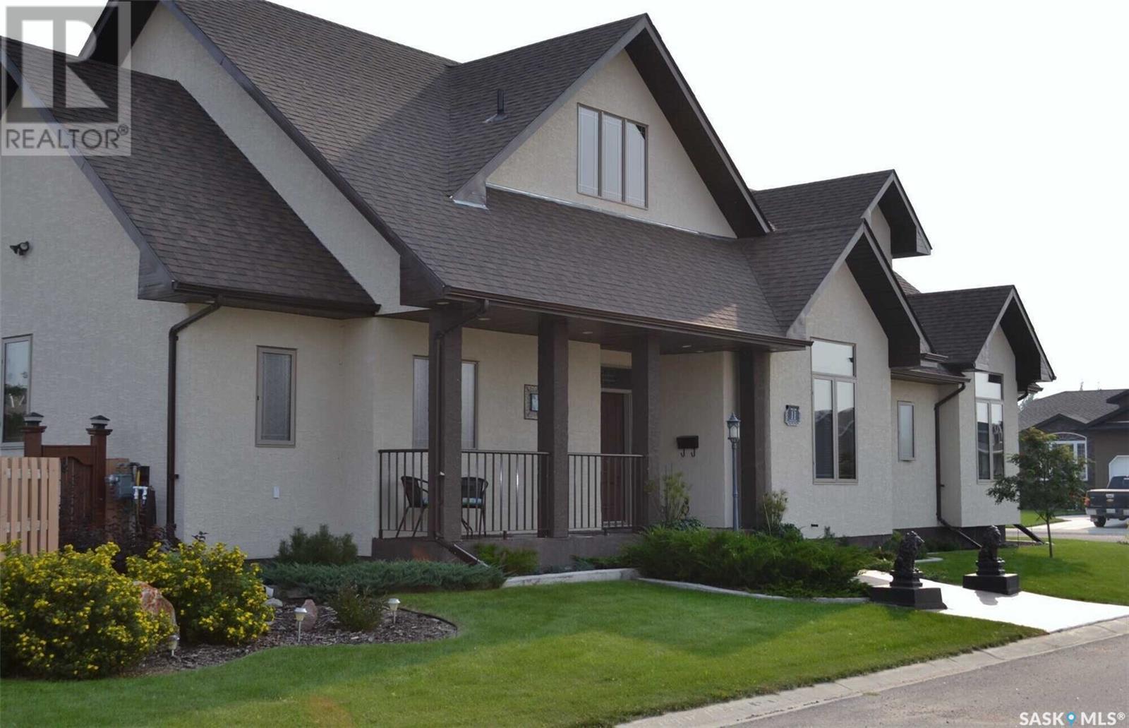 11 Robertson Rd, Lanigan, SK S0K 2M0