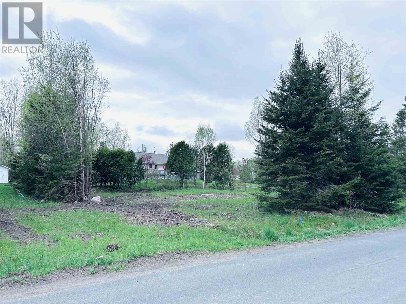 5 9 Prout St, Bruce Mines, ON P0R 1C0