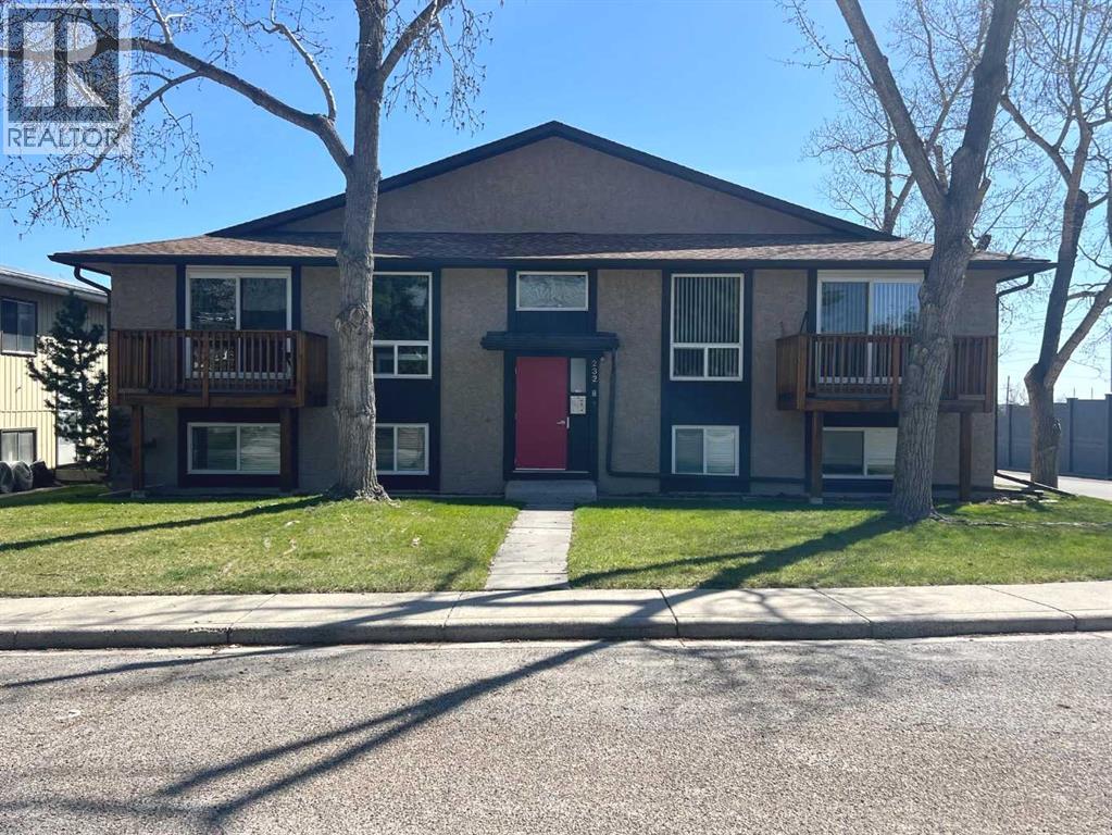 232 Sabrina Way Sw Unit 8, Calgary, AB T2W 2N6