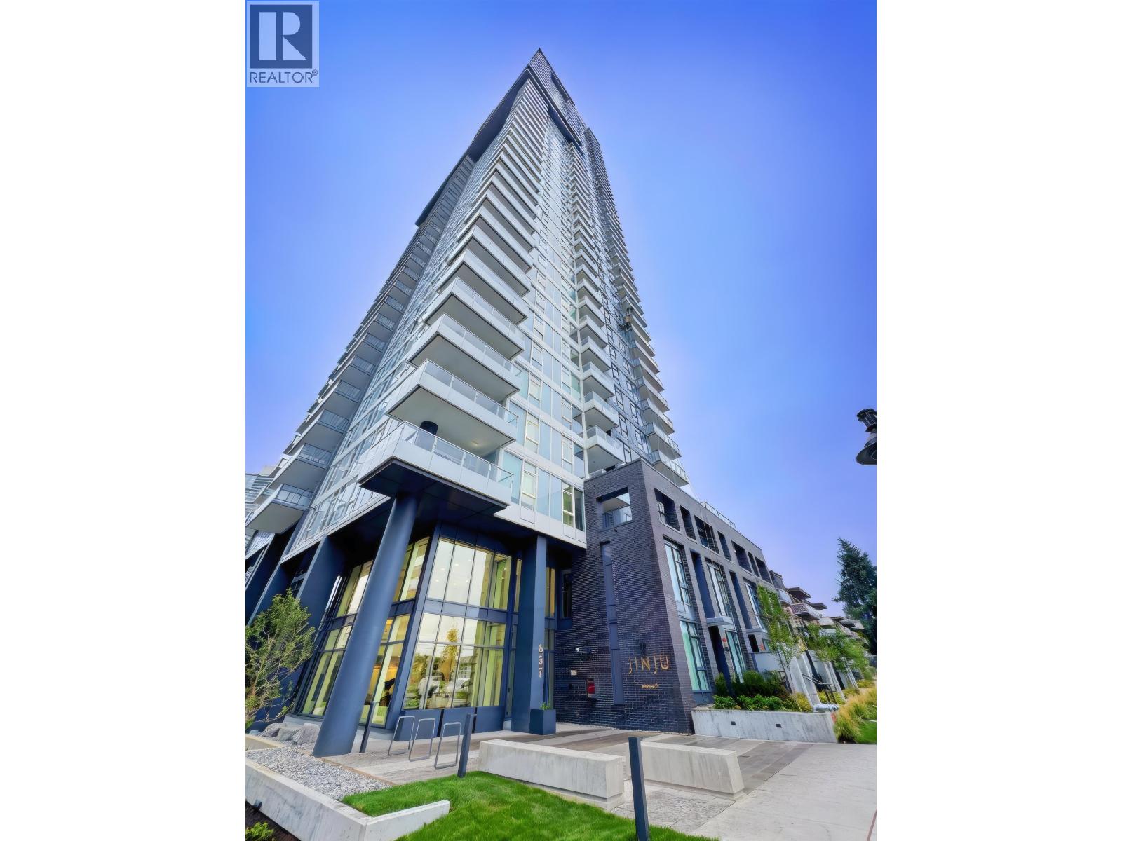 537 Cottonwood Avenue Unit 2009, Coquitlam, BC V3J 0S4