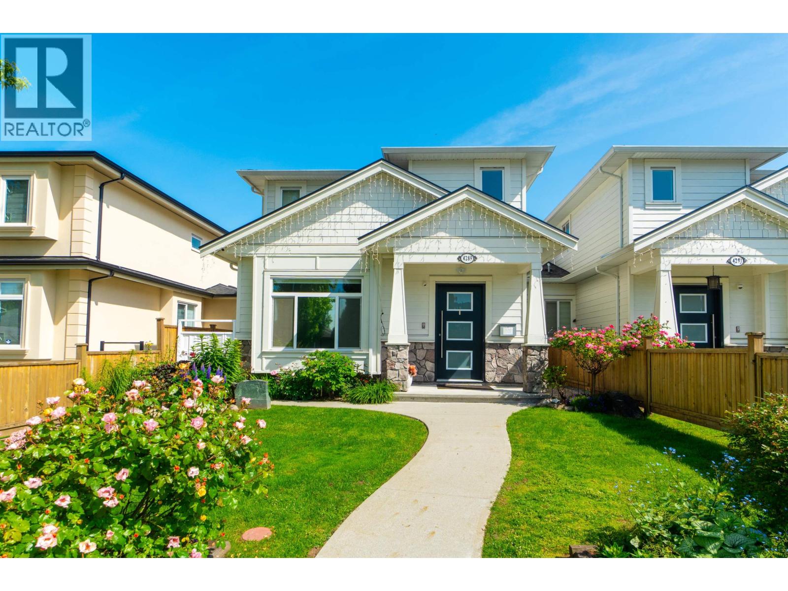 4289 Parker St, Burnaby, BC V5C 3C4