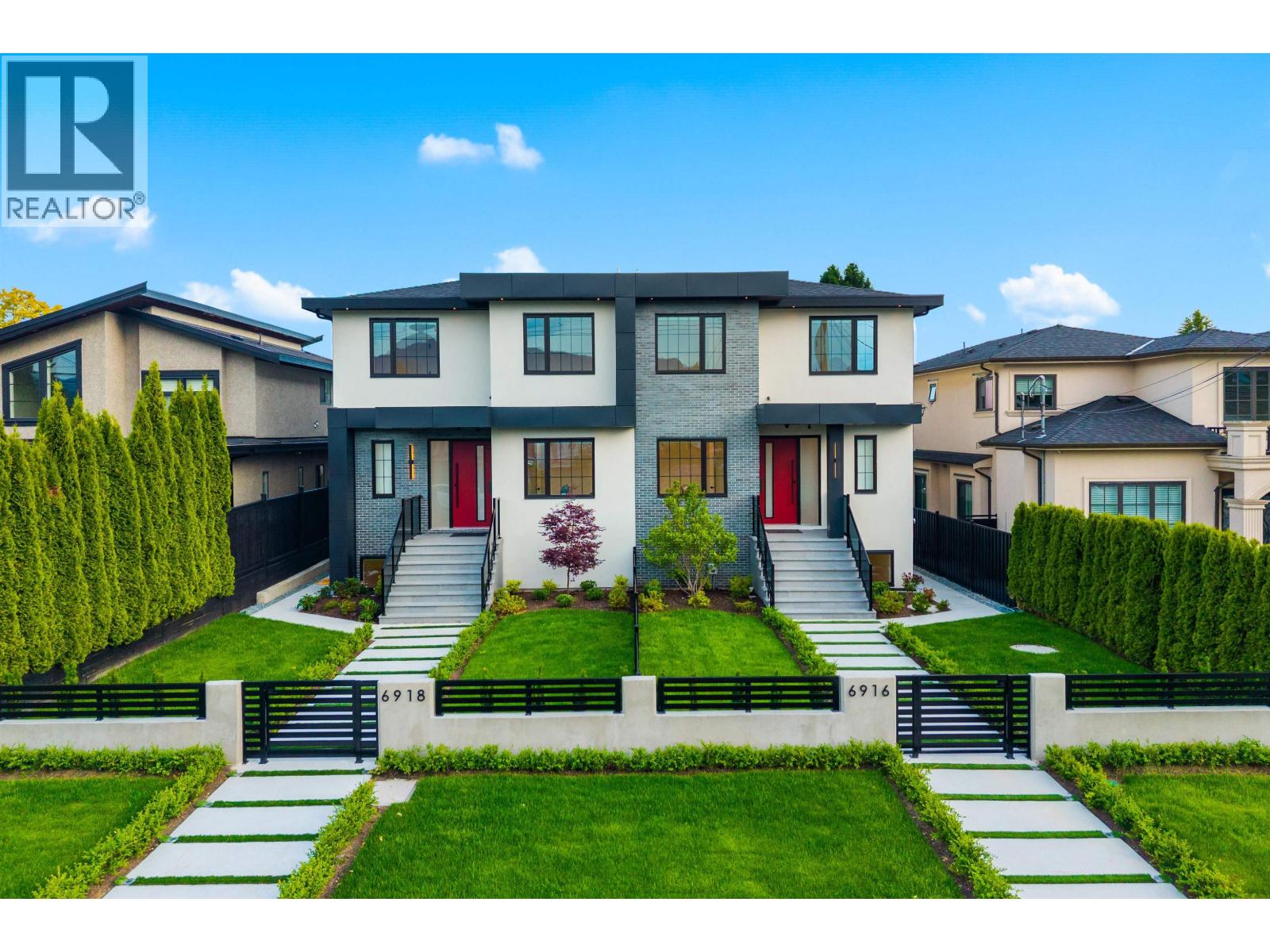 6918 Union St, Burnaby, BC V5B 1X5