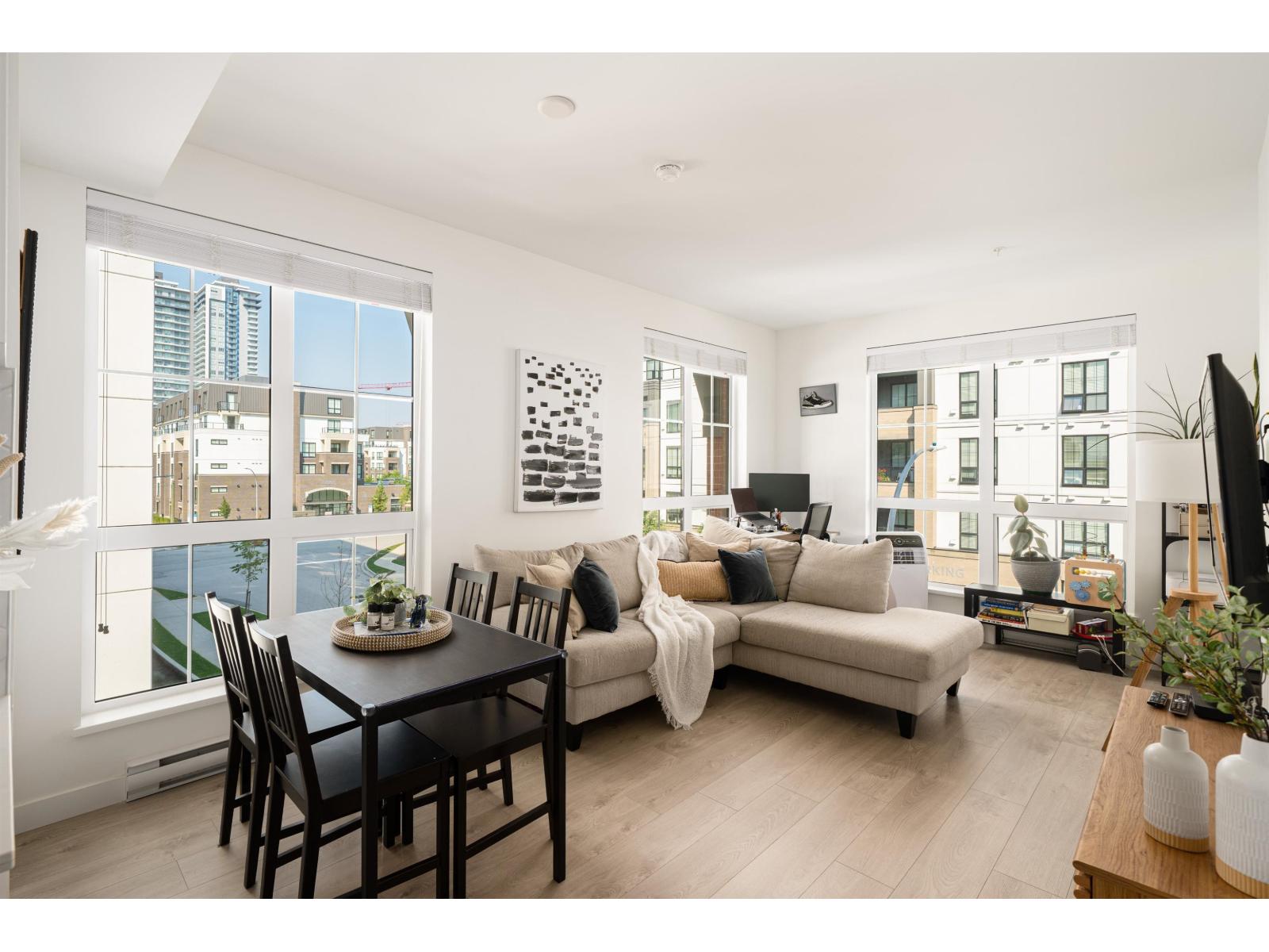 8353 200a Street Unit 307, Langley, BC V2Y 5K7