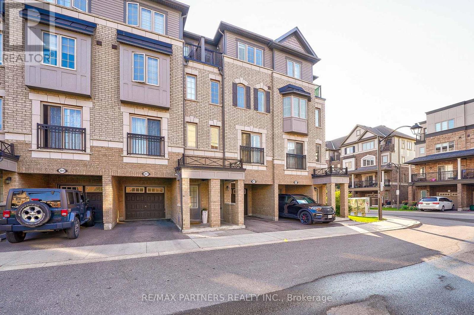 2615 Eaglesham Path, Oshawa, ON L1L 0M7