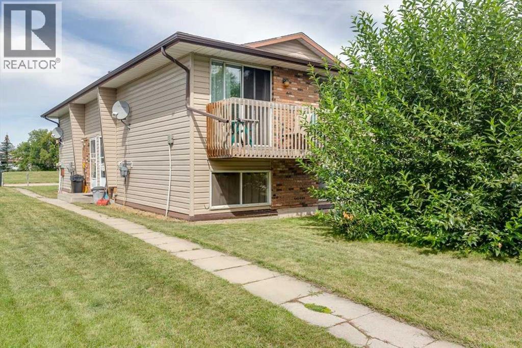 61 Avenue Unit 5210, Olds, AB T4H 1L3