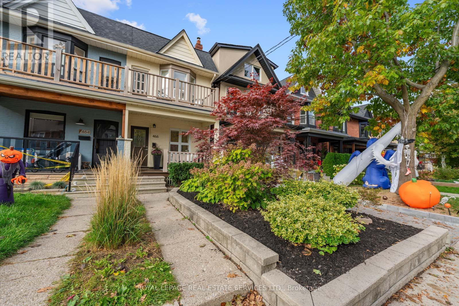 466 Beresford Ave, Toronto, ON M6S 3B7
