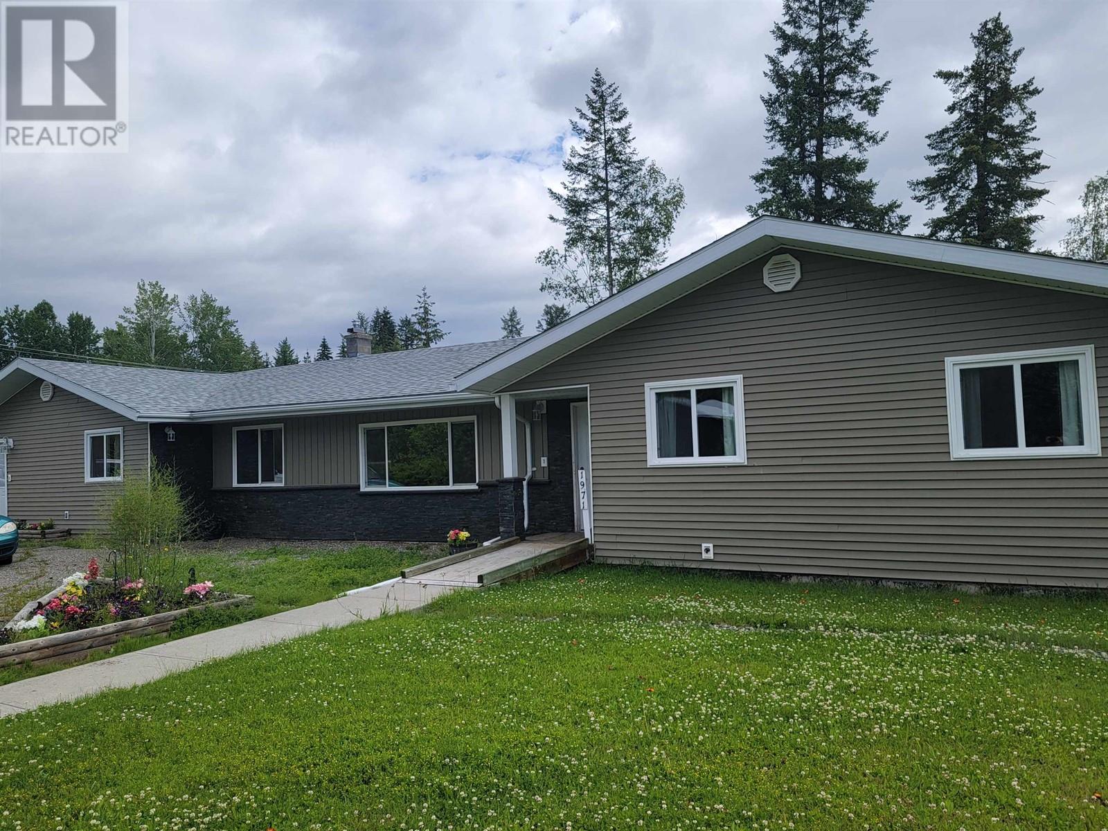 442 Richards Rd, Quesnel, BC V2J 4S7 MLS R2870412 Houseful