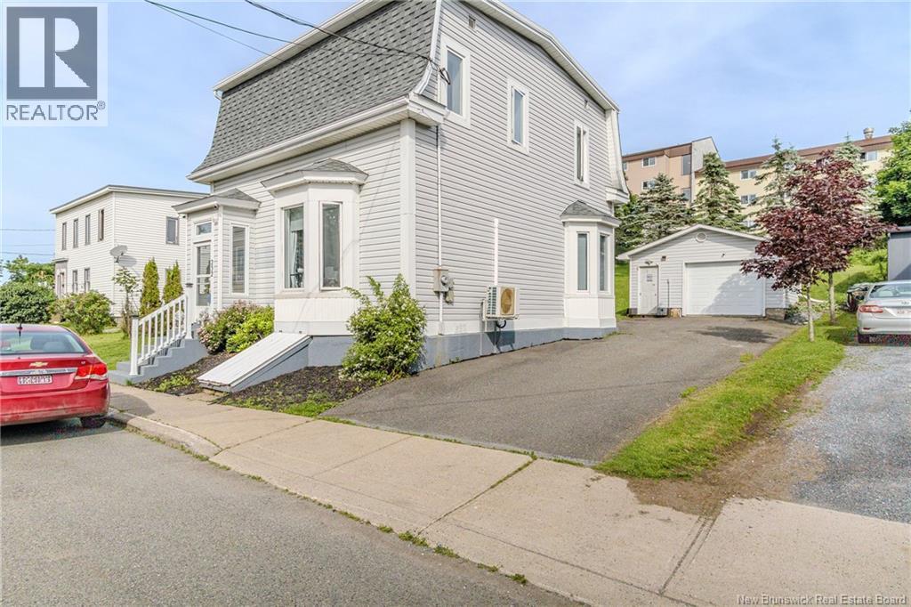 232 Prince St, Saint John, NB E2M 1P2