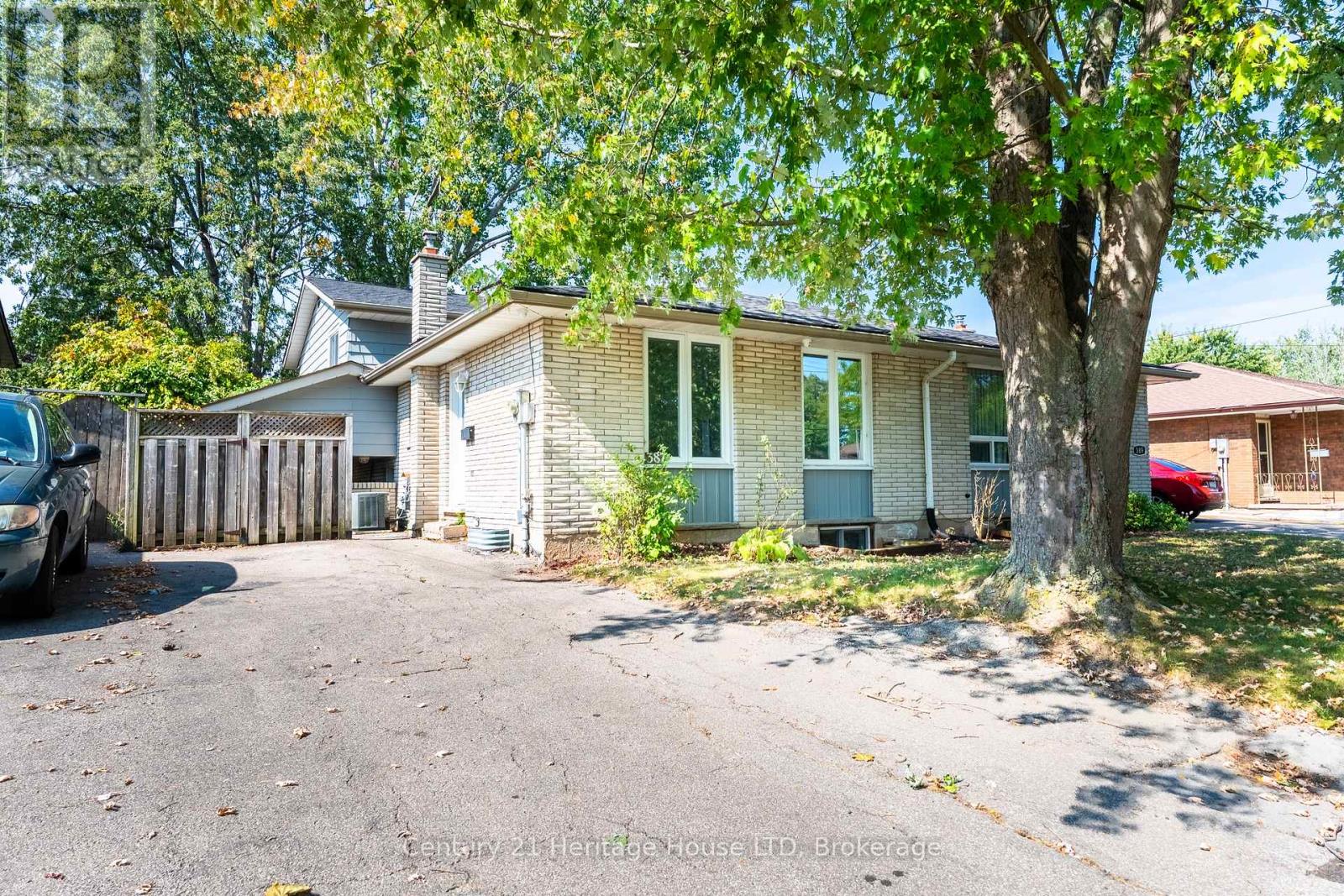 387 First Ave N, Welland, ON L3C 5R3