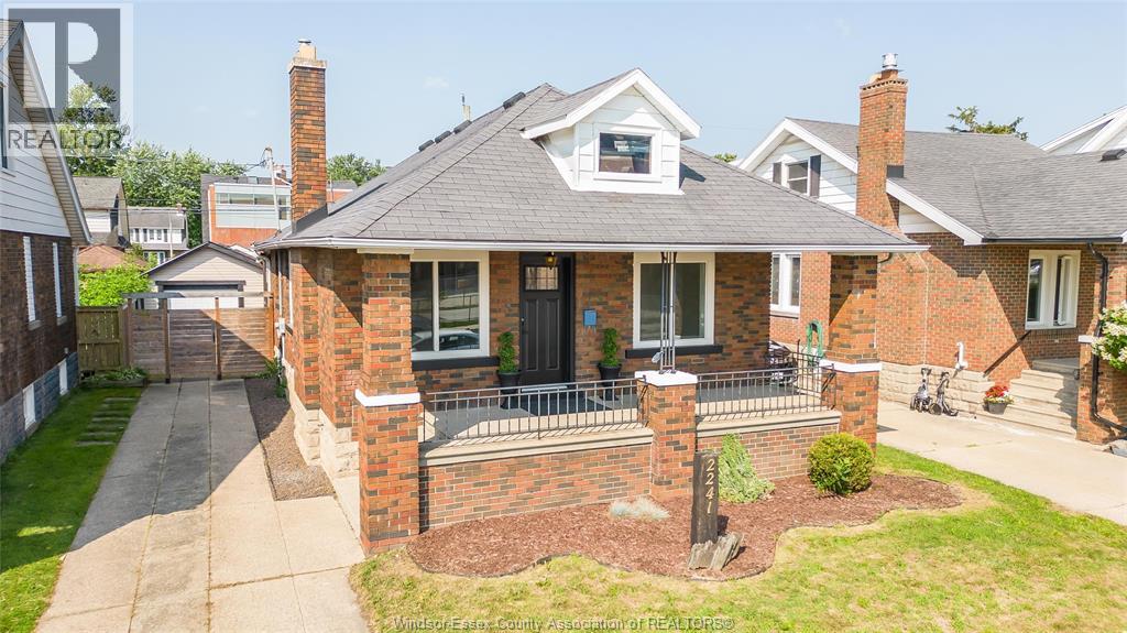 2241 Windermere, Windsor, ON N8W 2S7