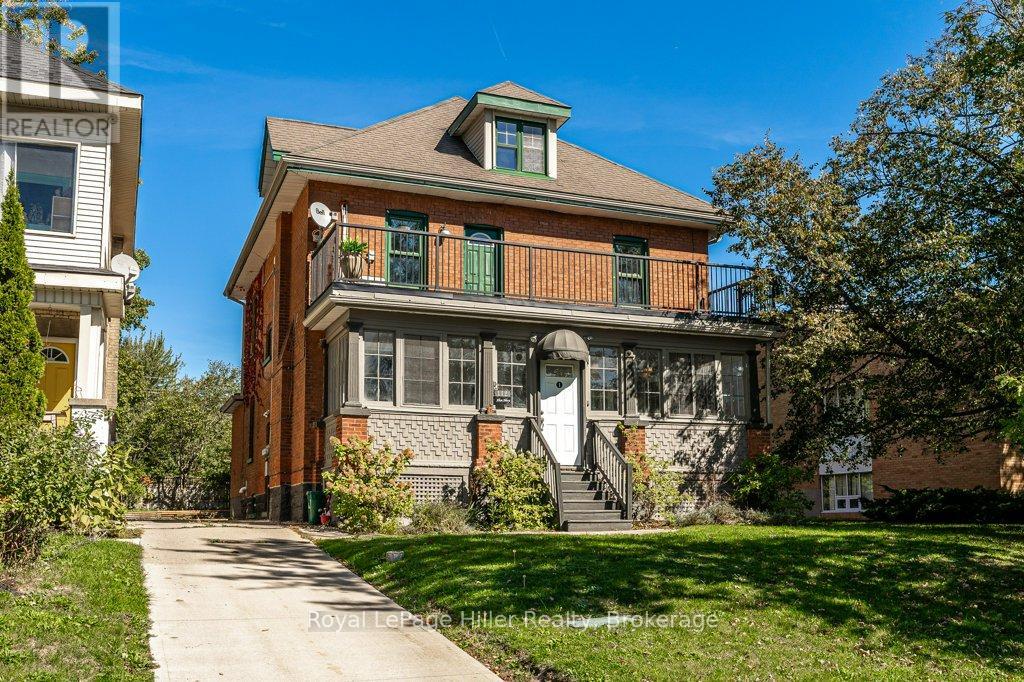 112 Huron St, Stratford, ON N5A 5S6