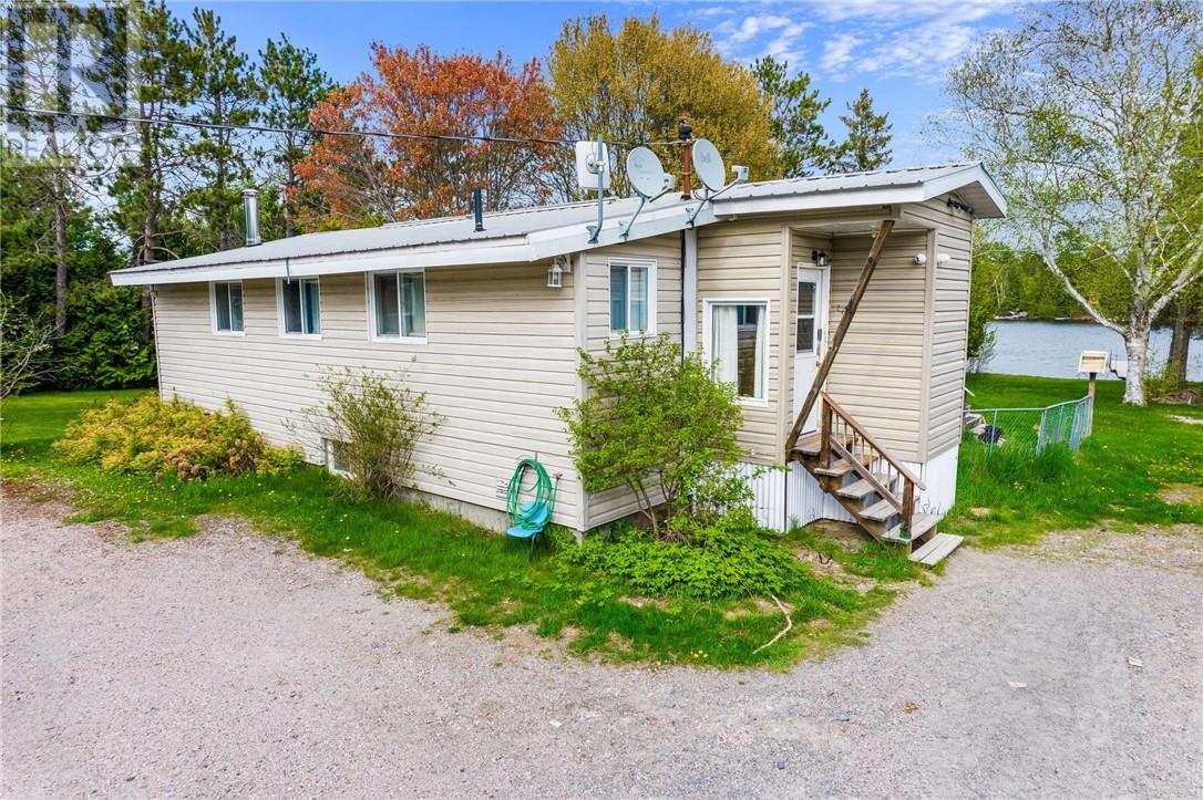 47 Gilbert, Alban, ON P0M 1A0