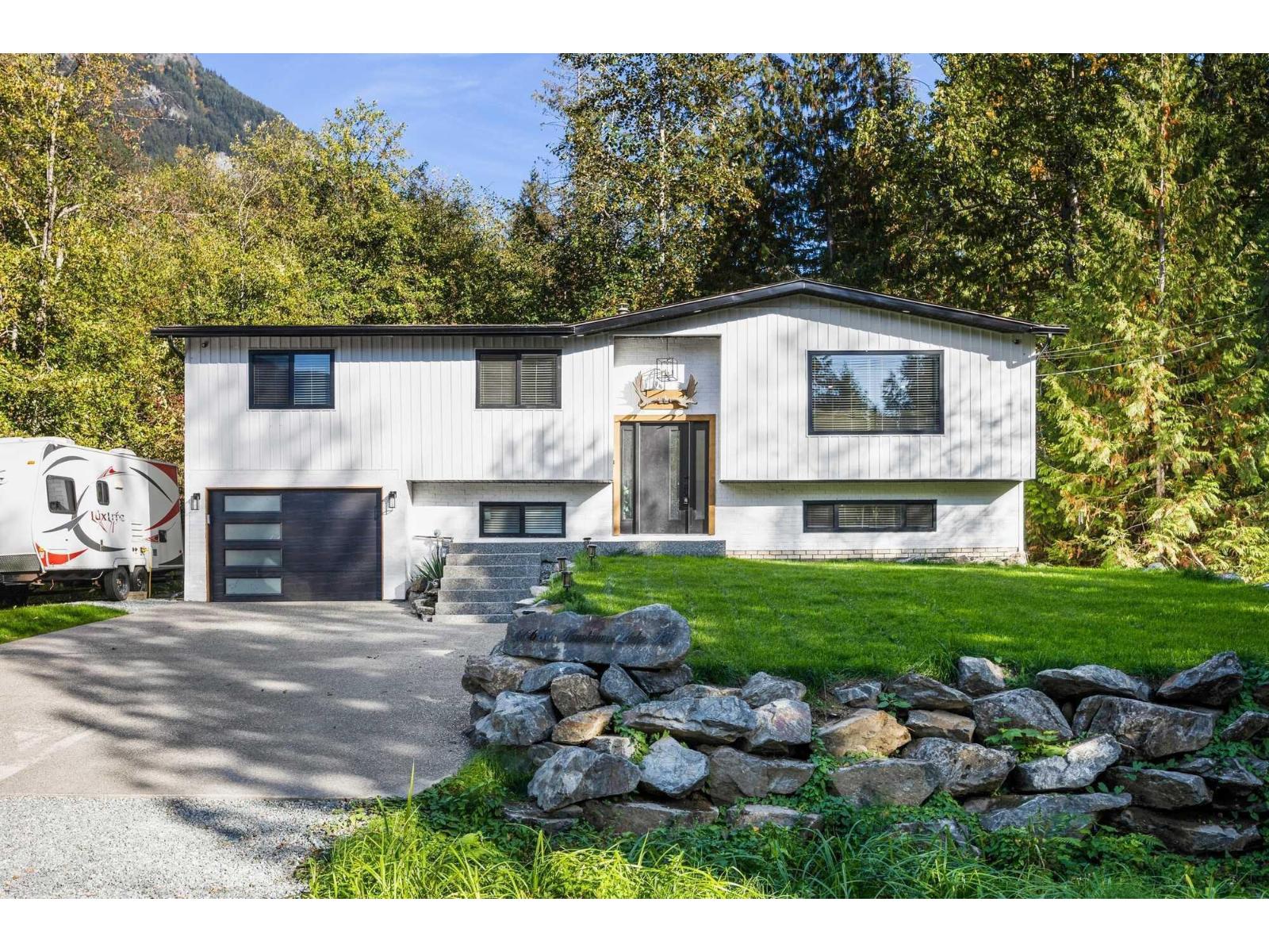 66686 Kawkawa Lake Roadkawkawa Lk, Hope, BC V0X 1L1