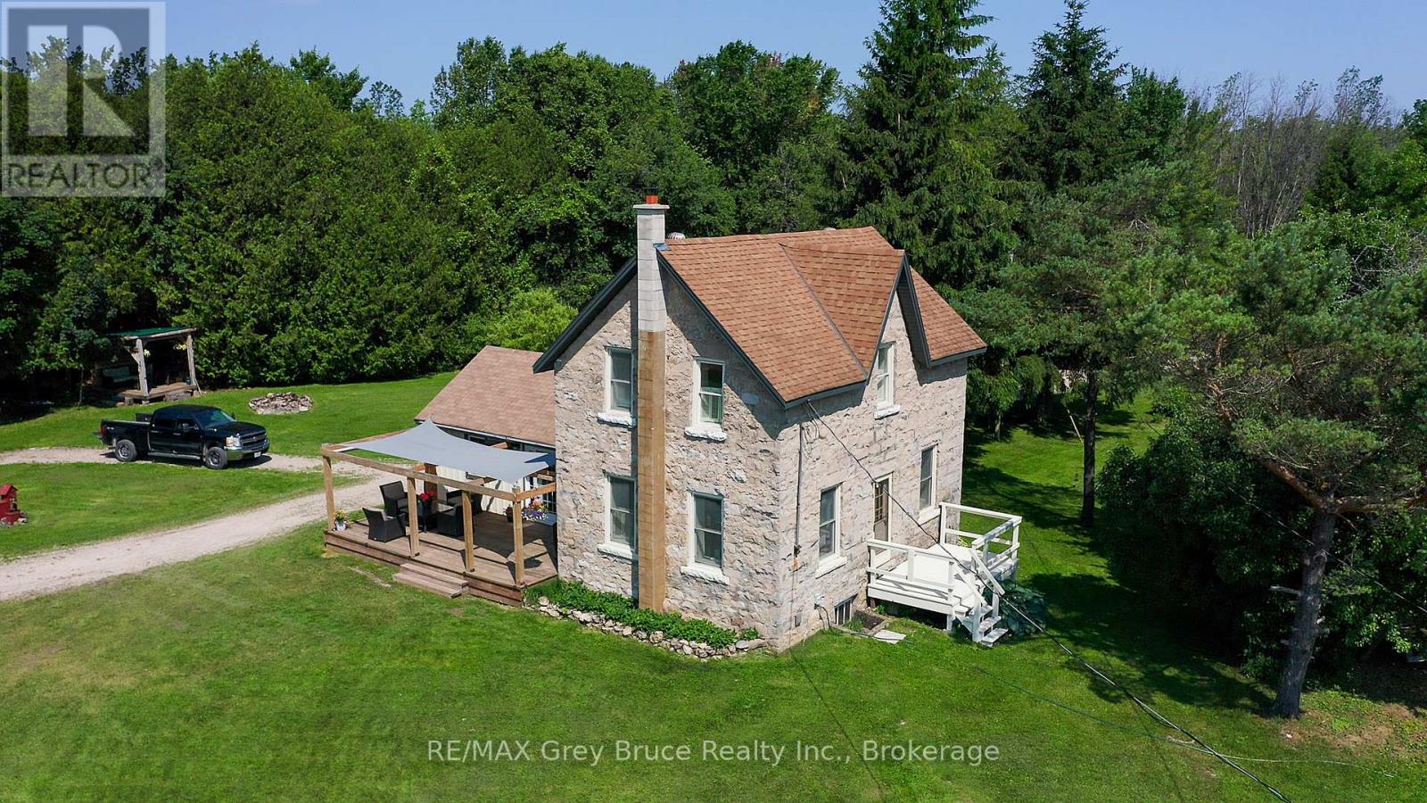 362404 Lindenwood Rd, Georgian Bluffs, ON N0H 2T0