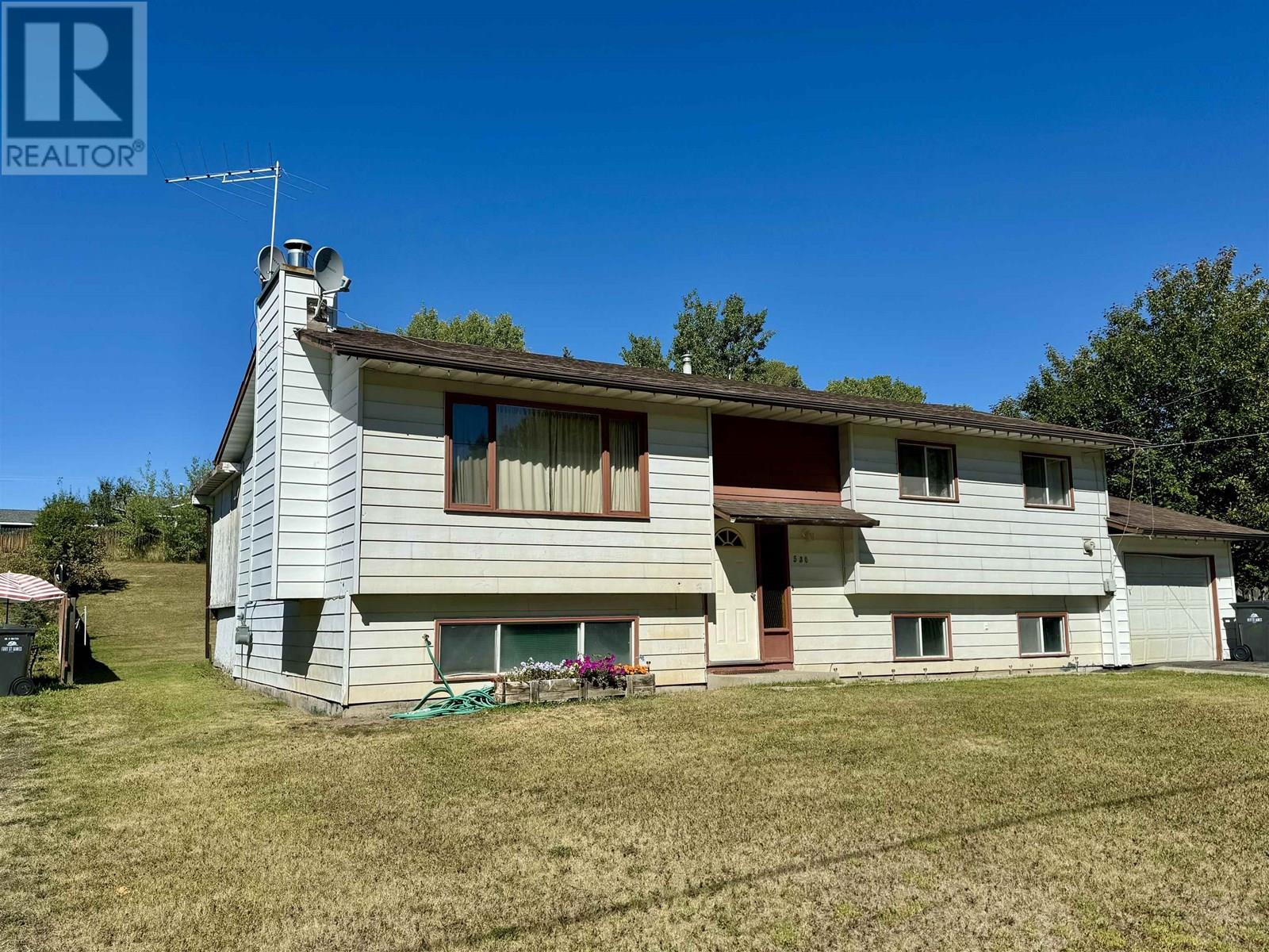 530 Ash St, Fort St. James, BC V0J 1P0