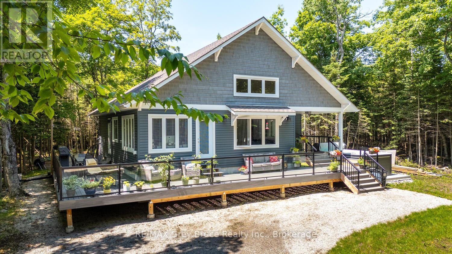 110 Maple Golf Cres, Northern Bruce Peninsula, ON N0H 2R0