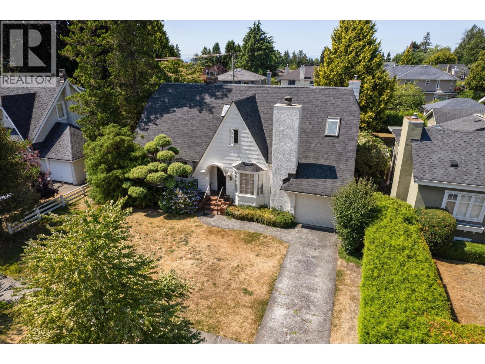 6925 Cypress St, Vancouver, BC V6P 5L9