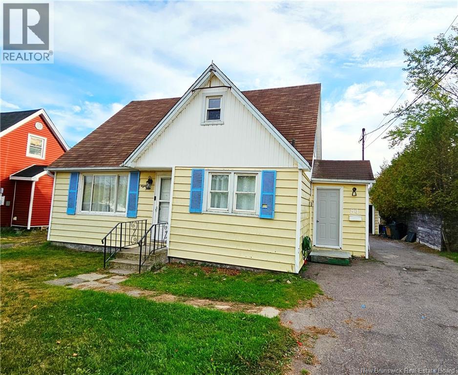 84 Broadway Ave, Saint John, NB E2H 1Z8