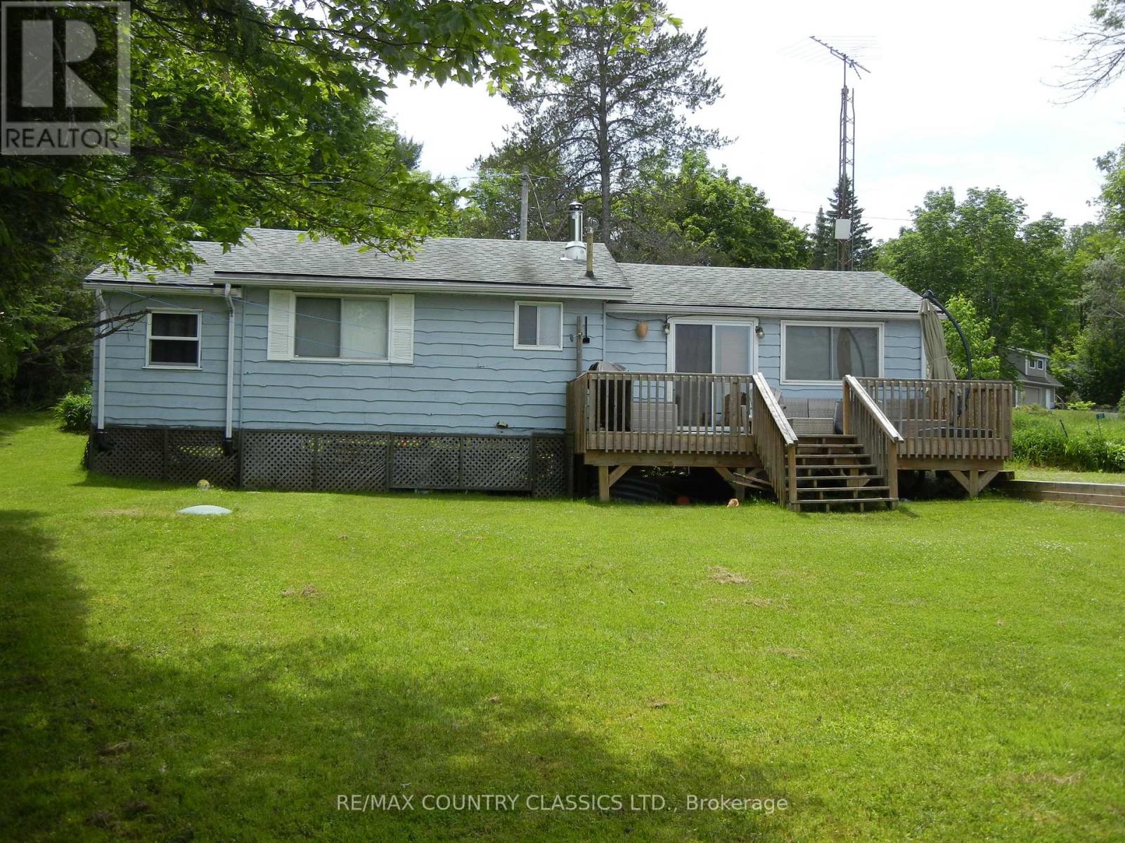 37 Goldfinch Ln, North Kawartha, ON K0L 1A0