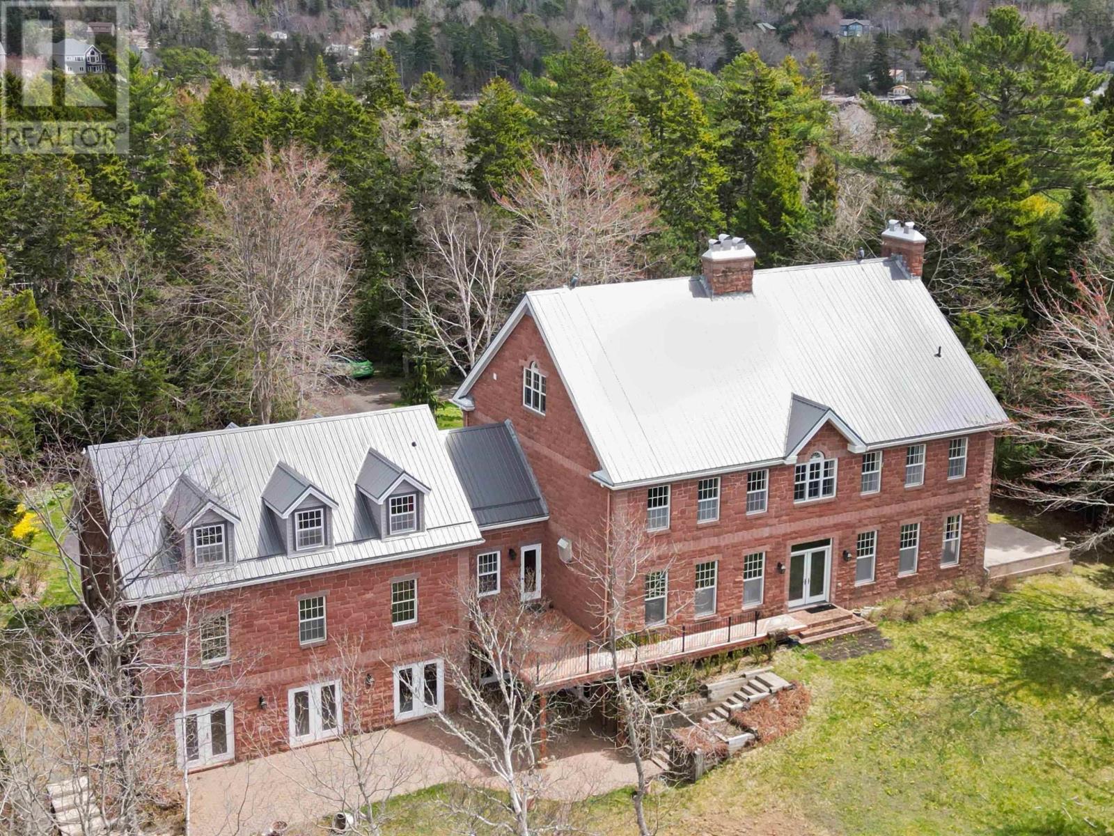 13 Shepherds Ln, Tantallon, NS B3Z 2K7