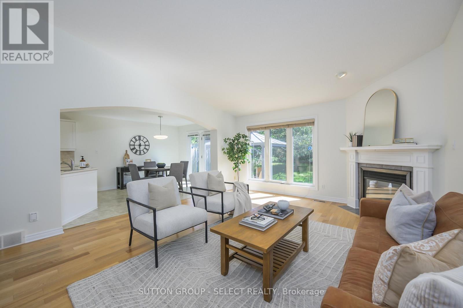 1879 Faircloth Rd, London, ON N6G 5G6