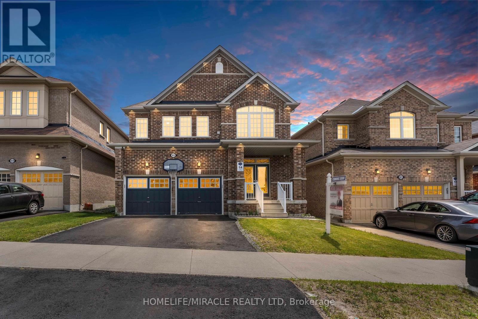 925 Greenhill Ave, Oshawa, ON L1K 0X9