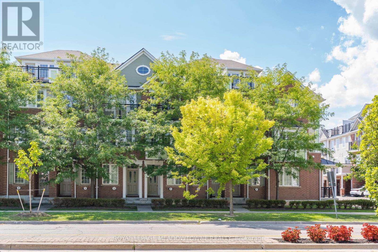 42 2614 Dashwood Dr, Oakville, ON L6M 0K5