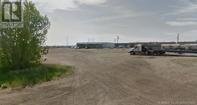 1525 Brier Park Rd NW, Medicine Hat, AB T1C 1V2