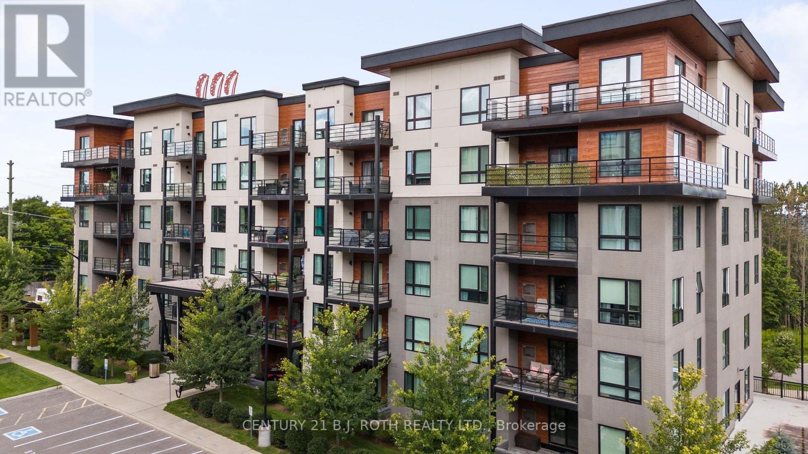 300 Essa Rd #204 Rd, Barrie, ON L9J 0B9