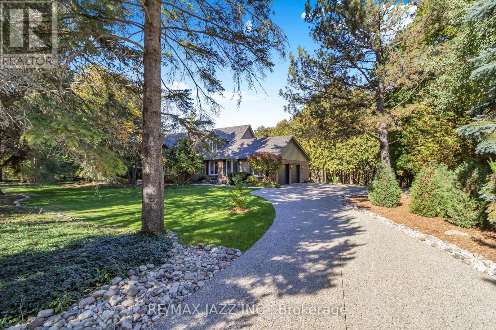 430 S River Rd, Centre Wellington, ON N0B 1S0