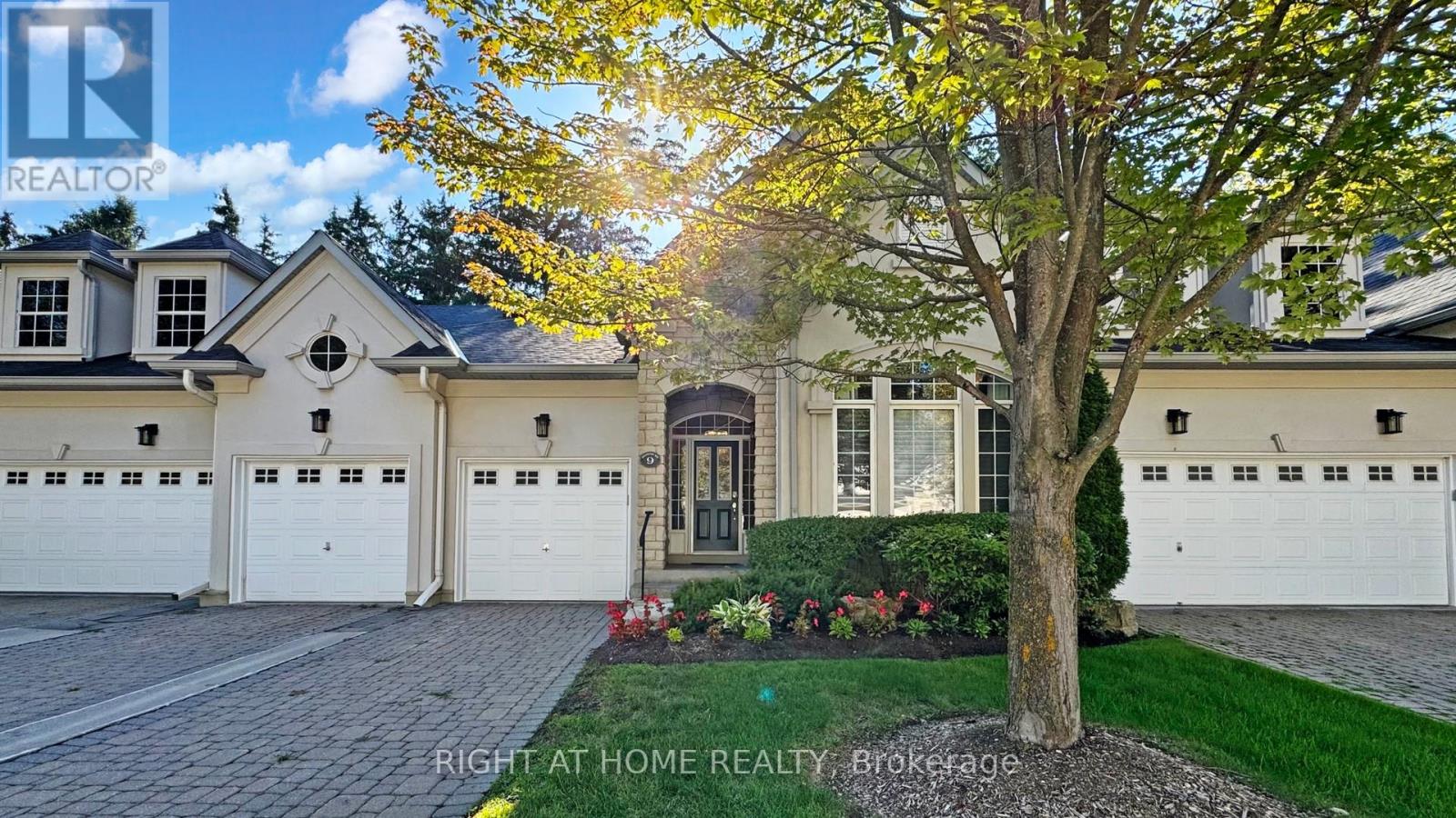 9 Arlington Way, Markham, ON L3T 7W9