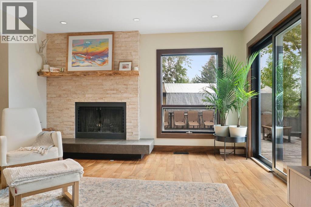 65 Carolina Dr, Cochrane, AB T4C 1C2