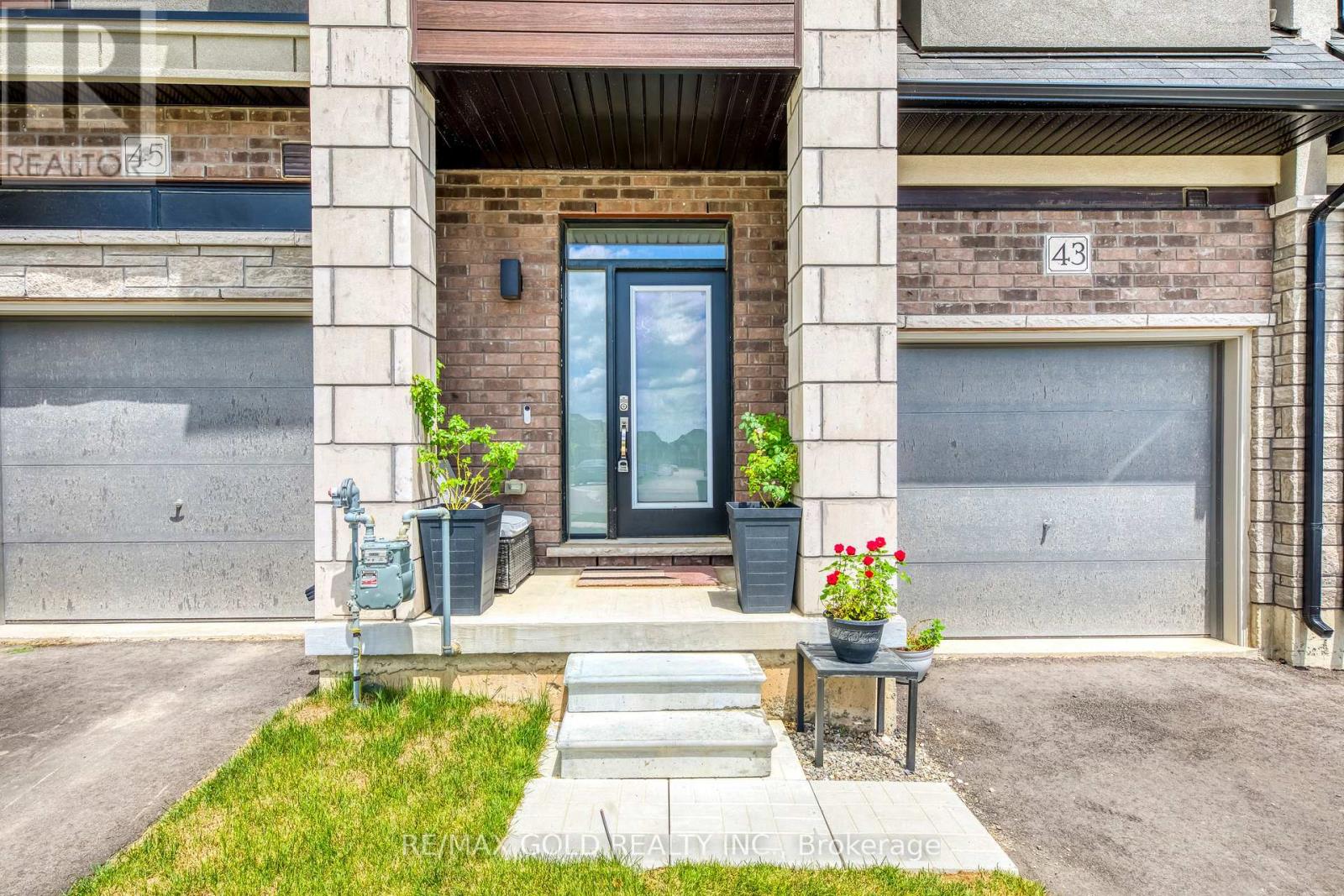 43 George Brier Dr W, Brant Paris, ON N3L 0L8