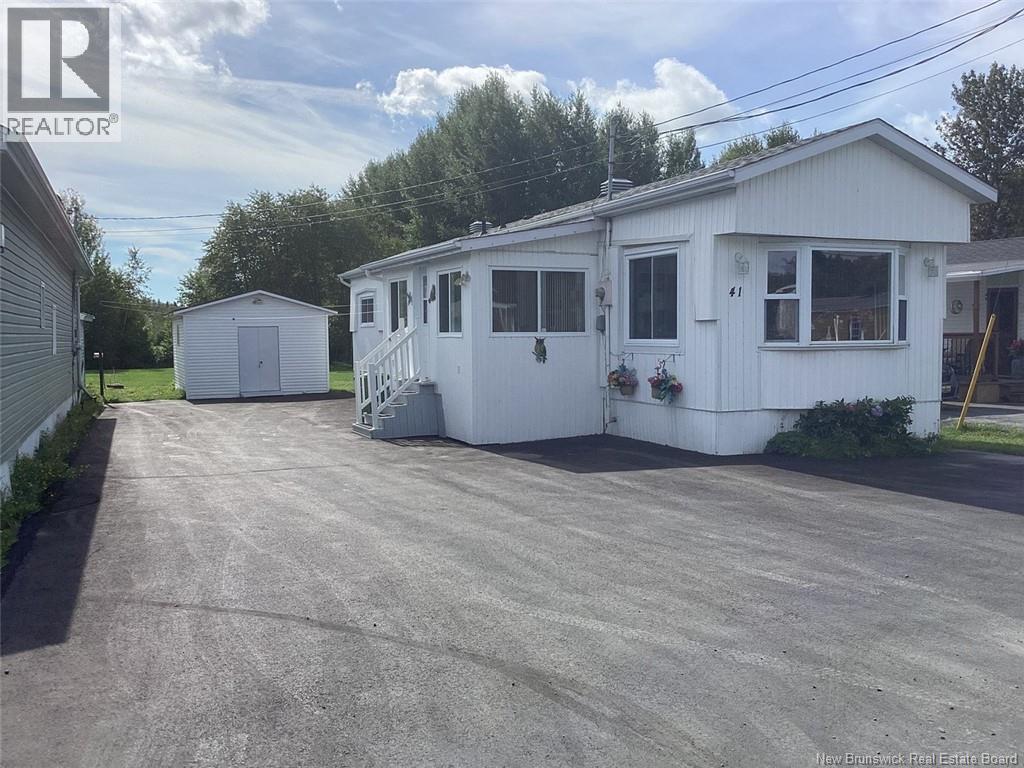 41 Albert Rd, Saint-jacques, NB E7B 1Z6