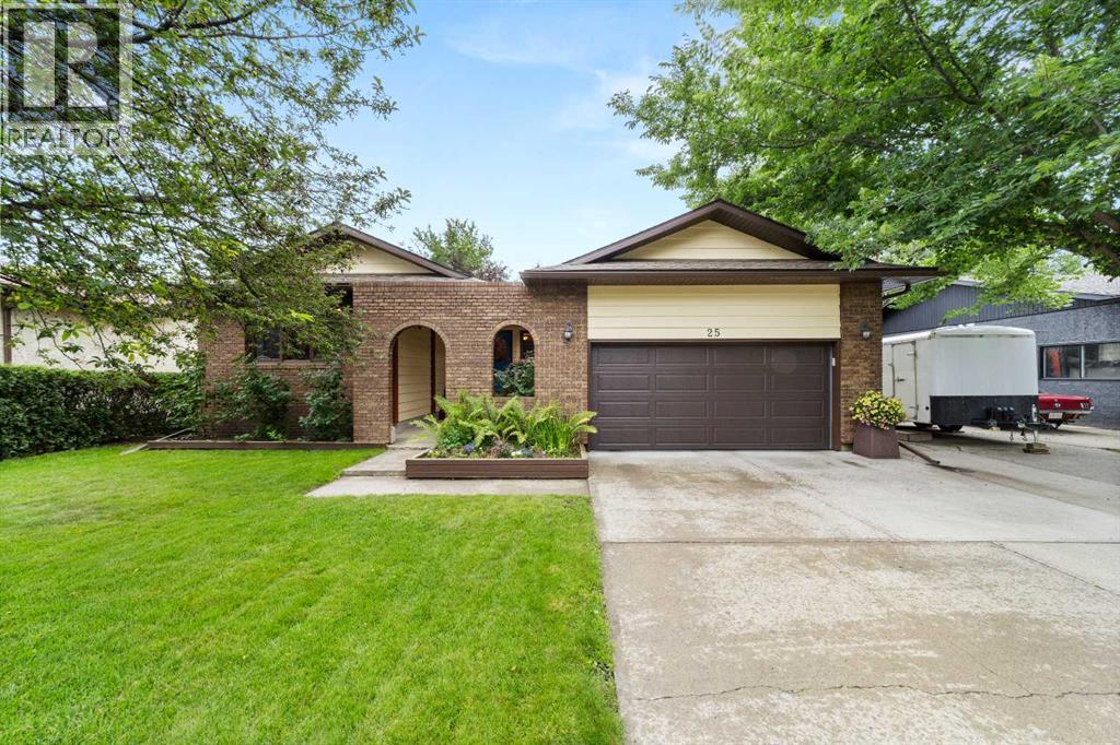 25 Westheights Dr, Didsbury, AB T0M 0W0