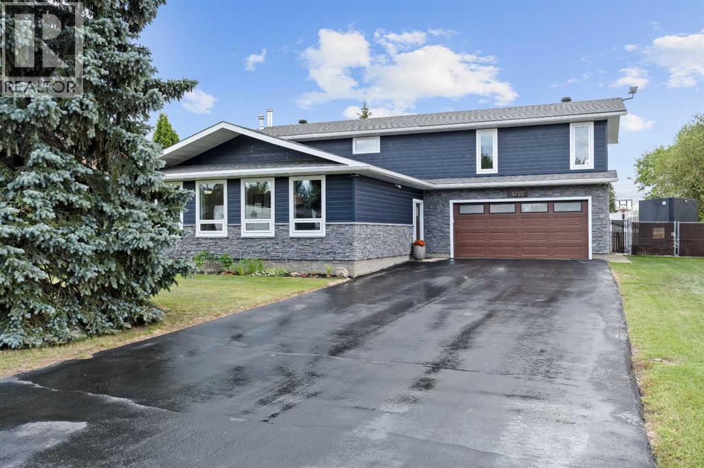 4727 Sakwatamau Dr, Whitecourt, AB T7S 1E4