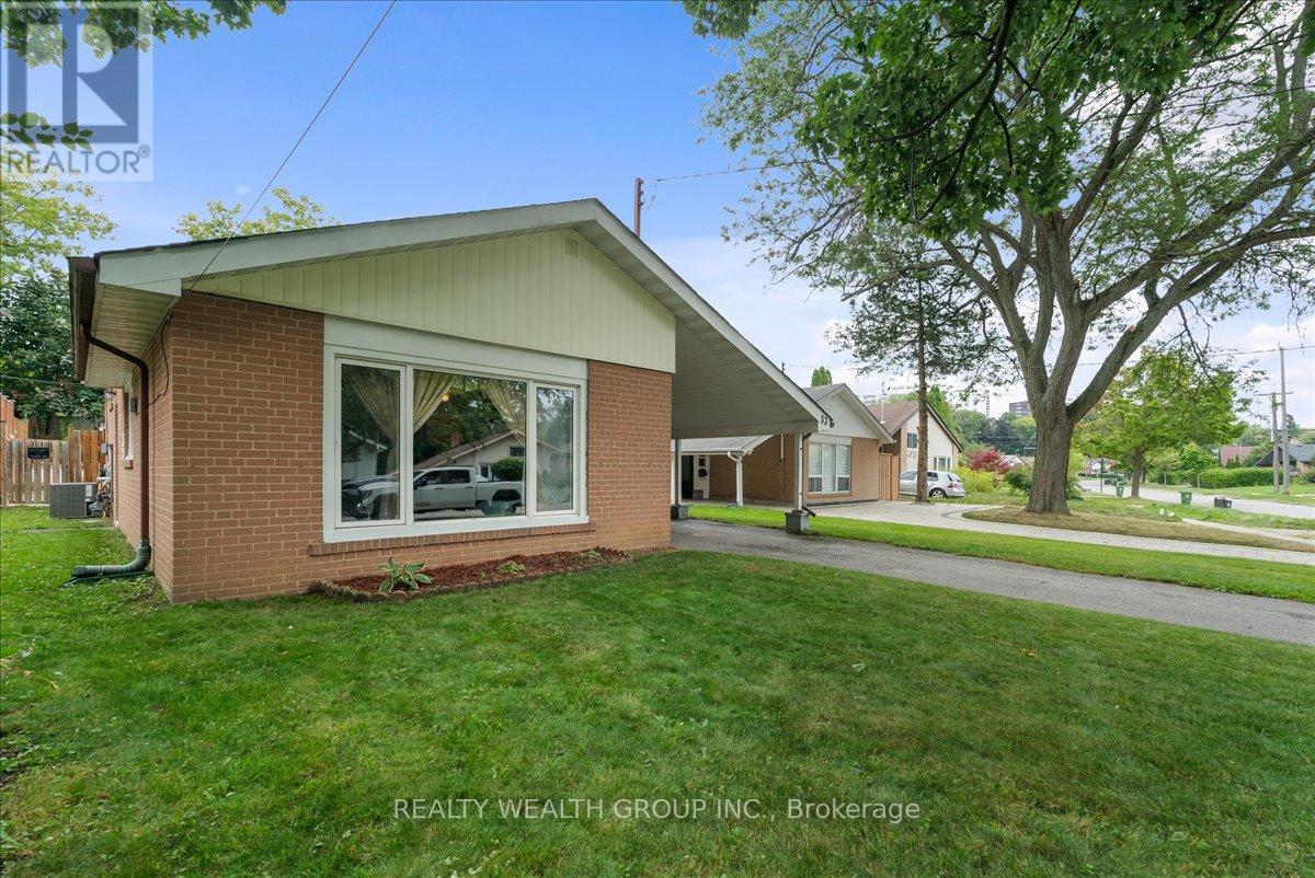 53 Northfield Rd, Toronto, ON M1G 2H5