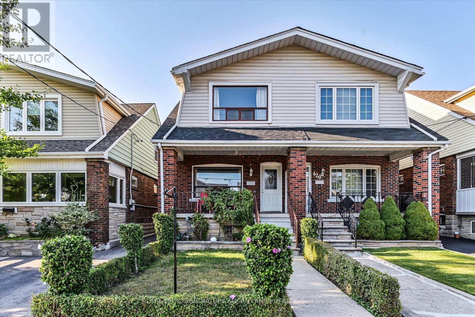 418 Sammon Ave, Toronto Danforth Village-east York, ON M4J 2B1