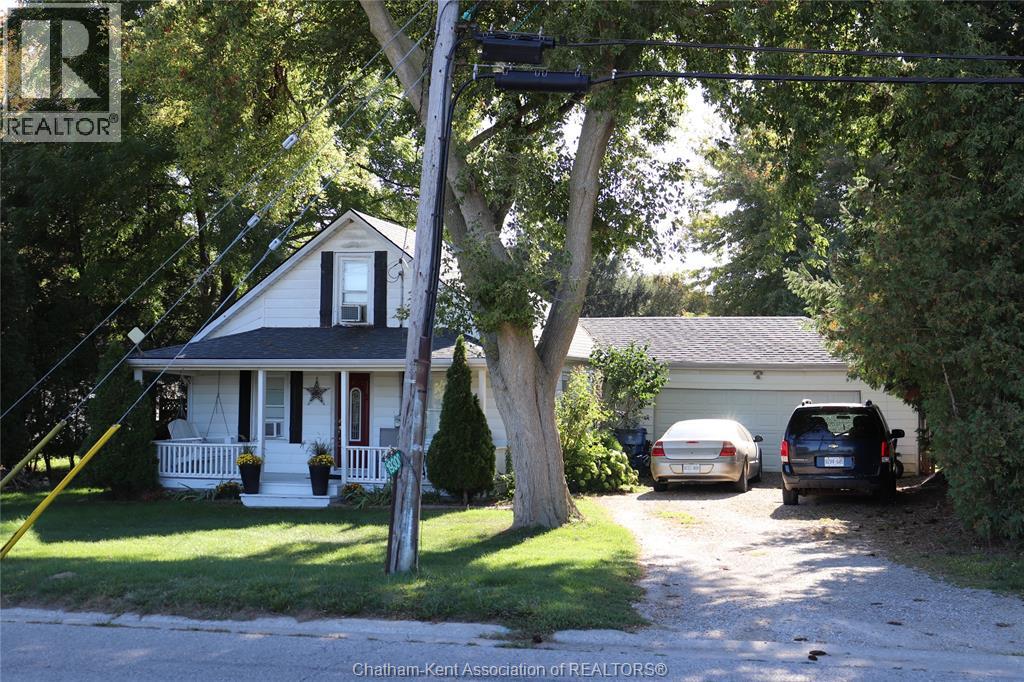 19300 Charing Cross Rd Rd, Chatham-Kent, ON N0P 1E0