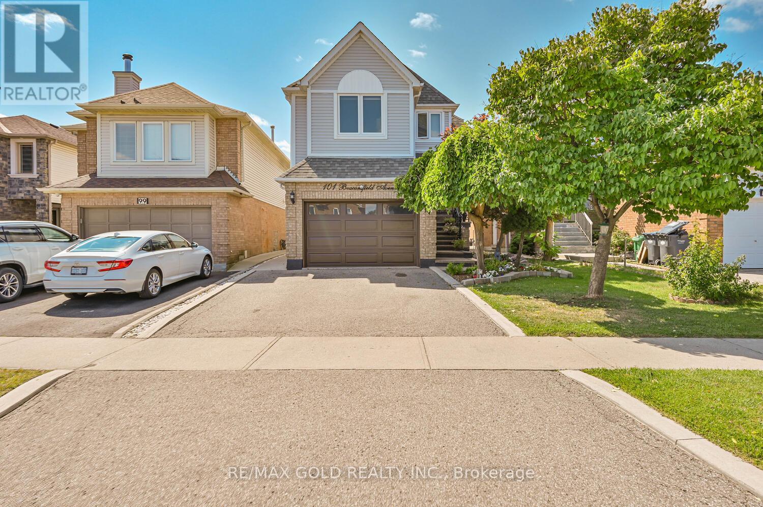 101 Beaconsfield Ave, Brampton, ON L6Y 4R6