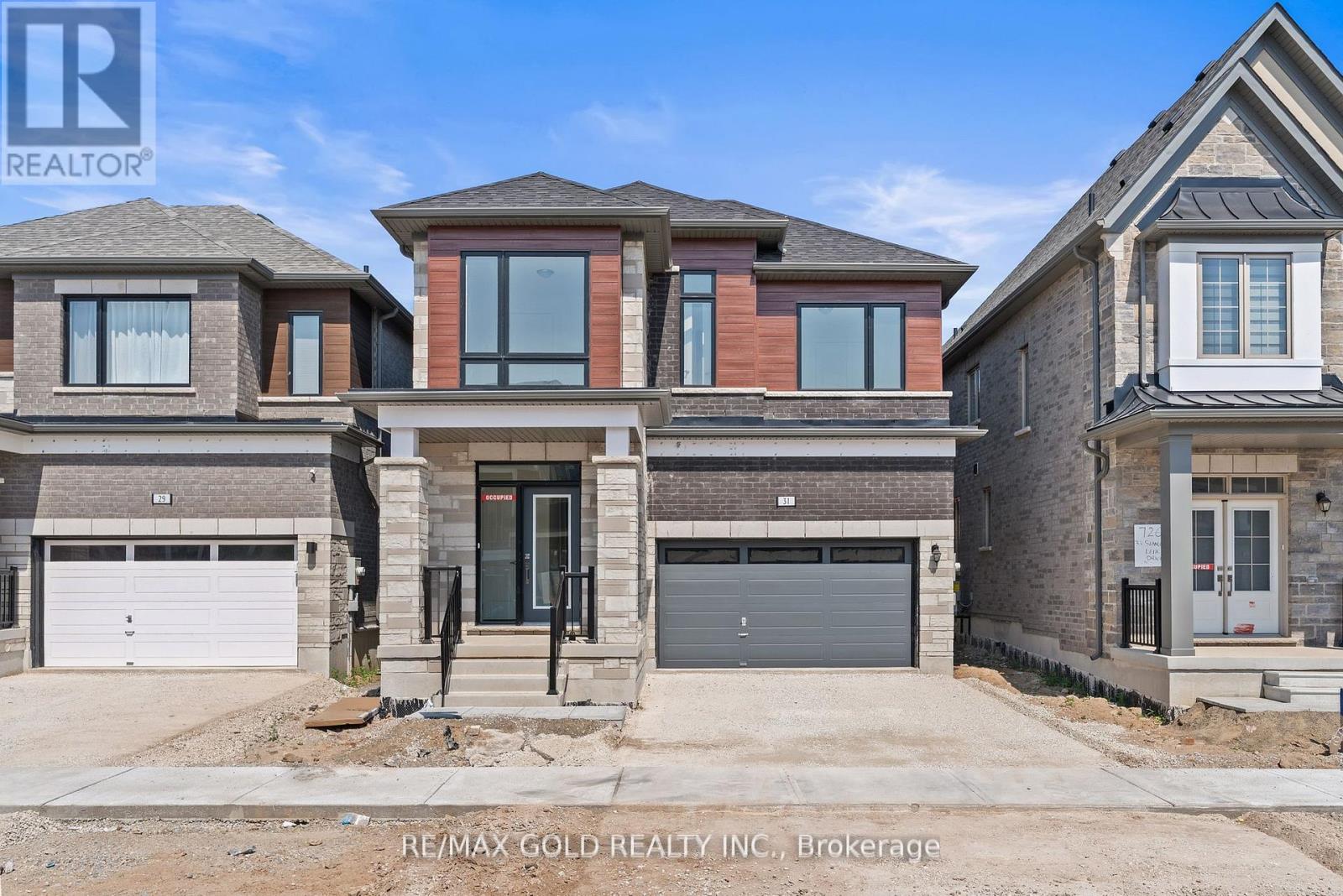 31 Stanley Leitch Dr, Erin, ON N0B 1T0