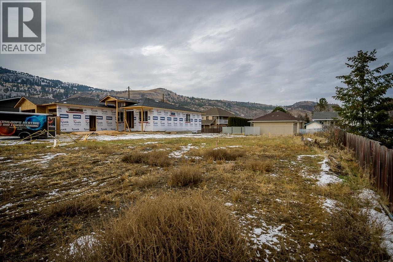 674 Gordonel Rd, Kamloops, BC V2B 6P4