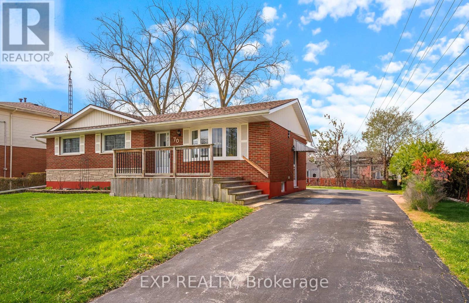 70 Radford Ave, Fort Erie, ON L2A 5H8