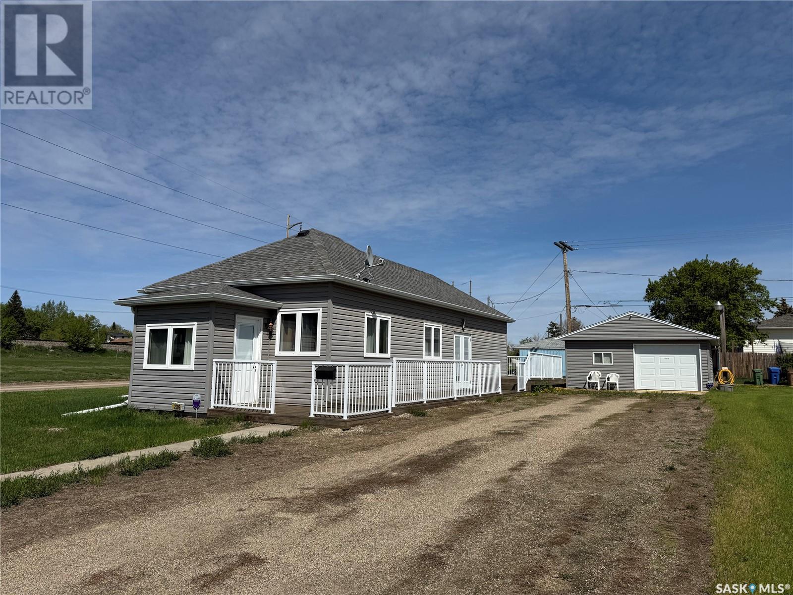 2009 Connaught St, Regina, SK S4T 4T8
