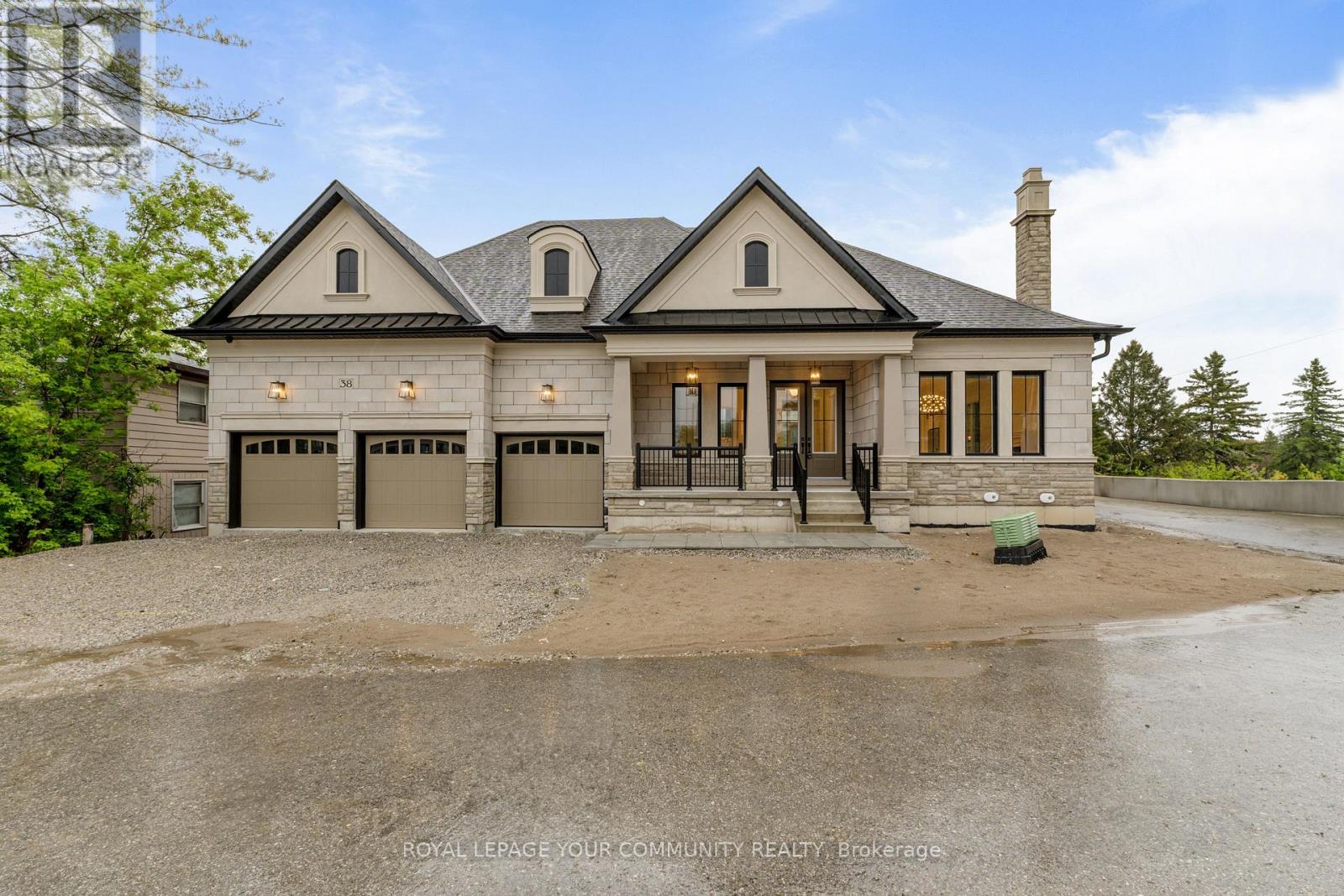 11 Phila Ln, Aurora Aurora Estates, ON L4G 4A1