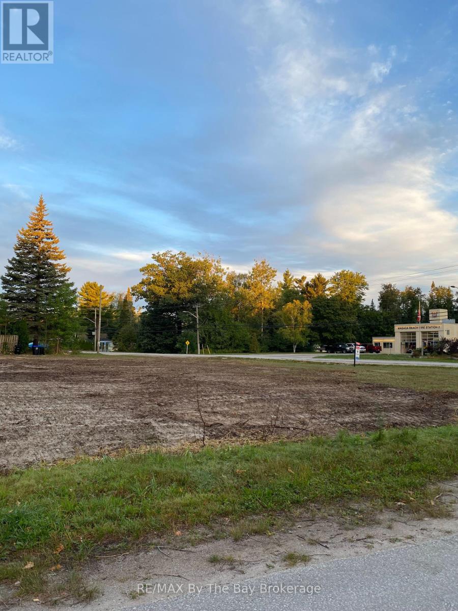 3057 Mosley St, Wasaga Beach, ON L9Z 1W7