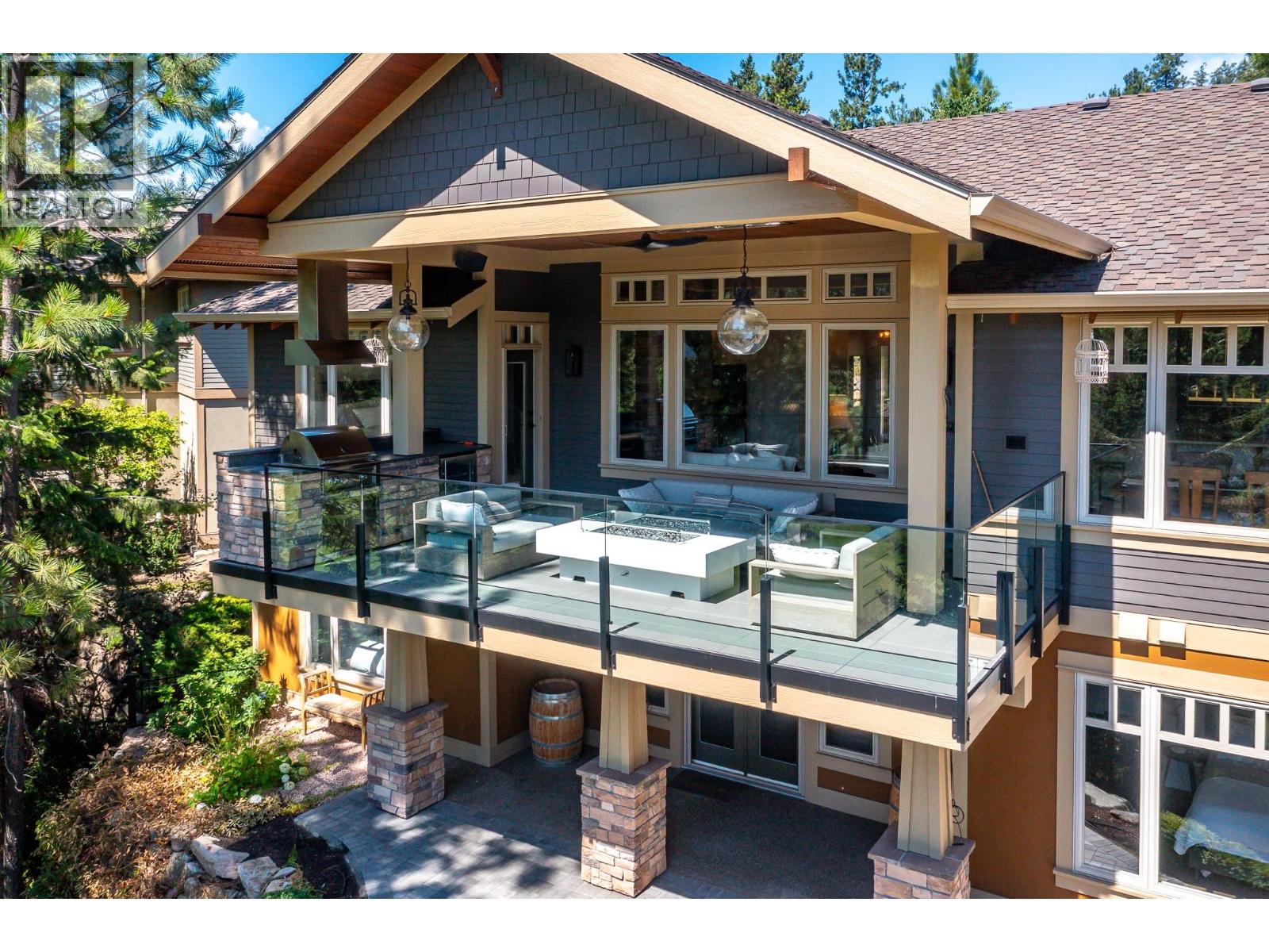 208 Chicopee Rd, Vernon, BC V1H 1V5
