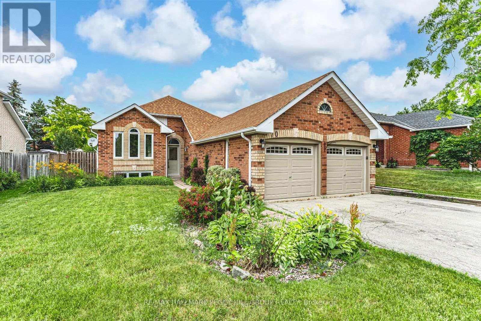70 Hurst Dr, Barrie, ON L4N 8K4