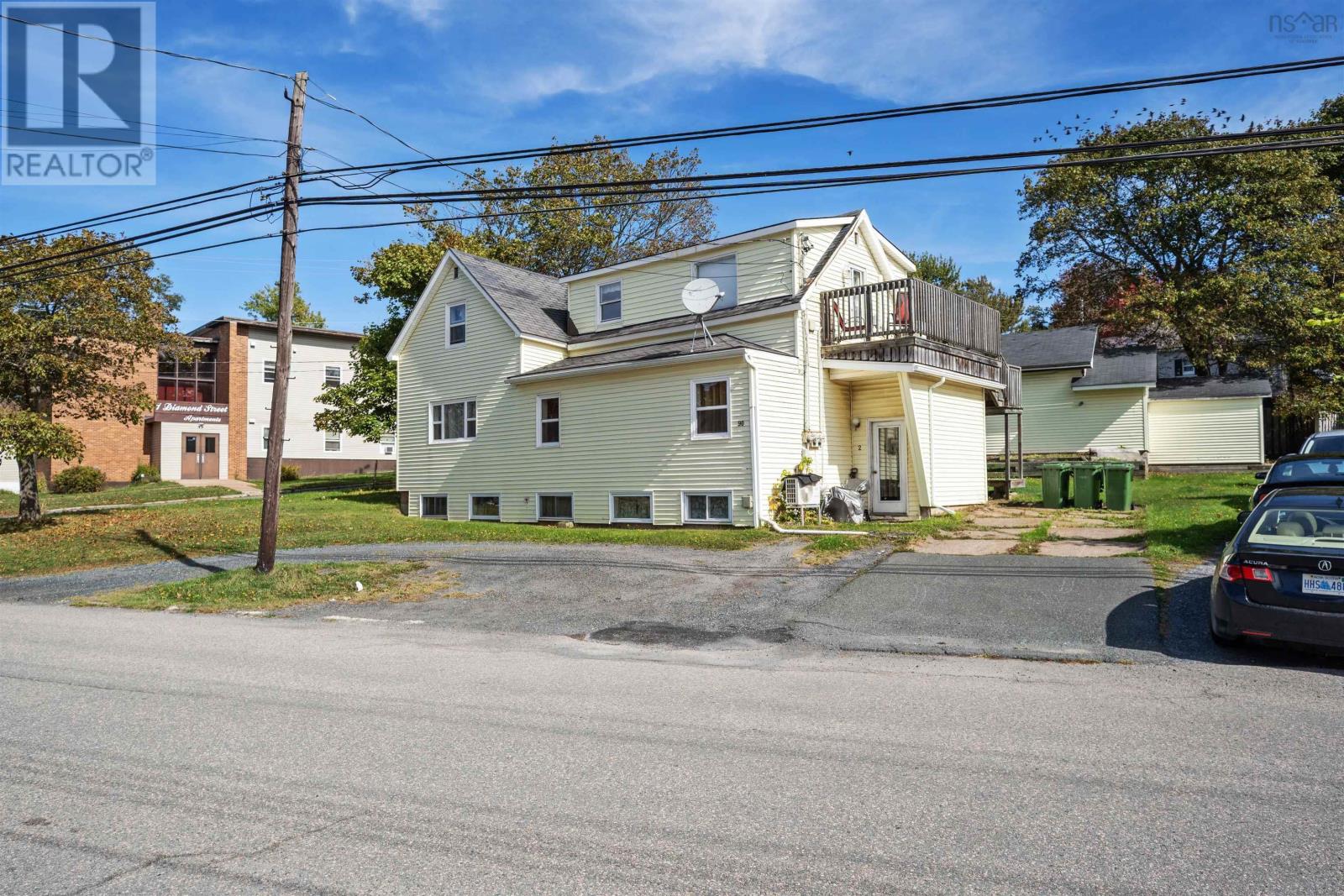90 High St, Trenton, NS B0K 1X1